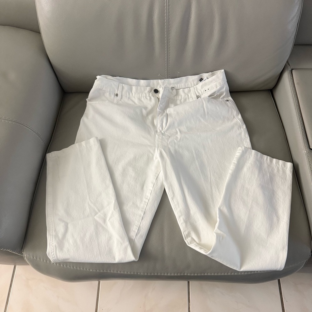 White women’s ankle stretch jeans